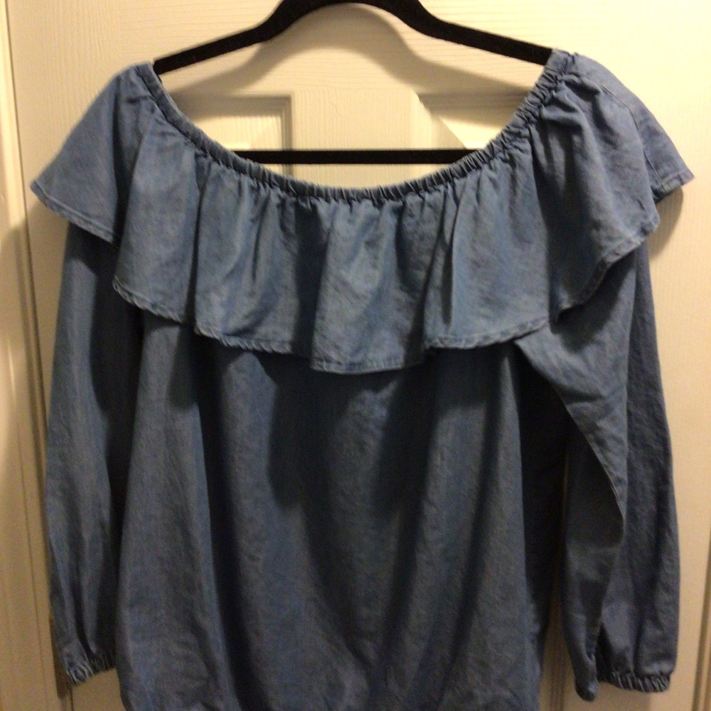 Michael Kors off the shoulder, ruffled women’s blouse L